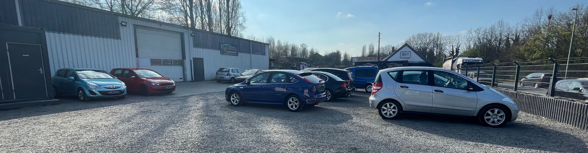 Car World Automobile | Gebrauchtwagen händler