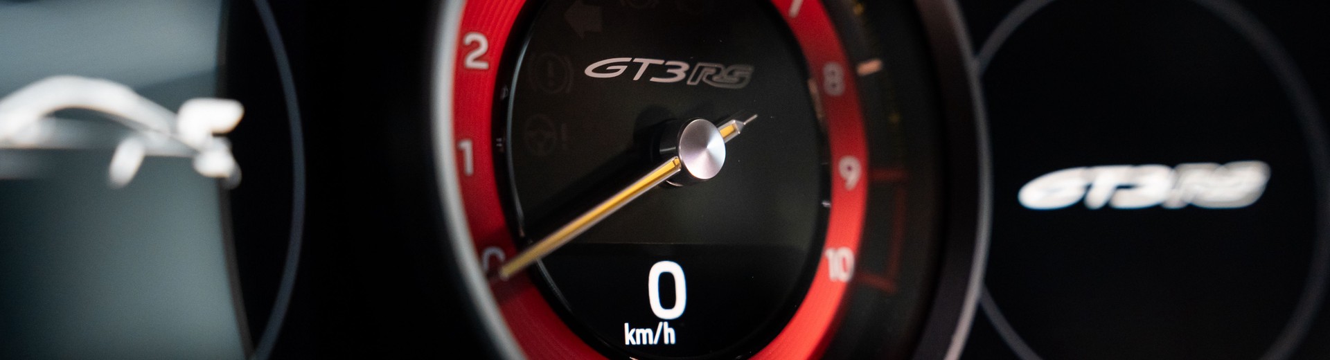 E&M Automobile | Händler für exklusive Fahrzeuge