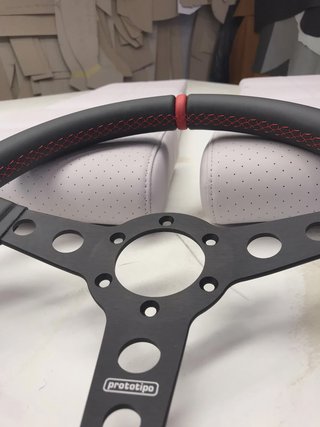 MOMO Prototipo customized | Automotive Passion