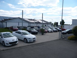 Gebrauchtwagenautohaus - f r a n k -