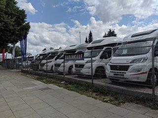 Lisa Automobile  | Wohnwagen und Reisemobile Hamburg