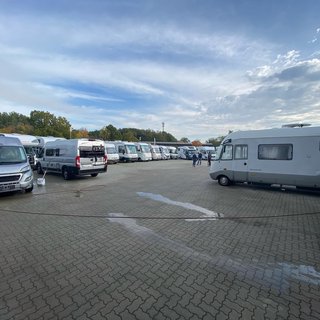 Lisa Automobile  | Wohnwagen und Reisemobile Hamburg