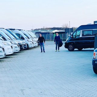 Lisa Automobile  | Wohnwagen und Reisemobile Hamburg