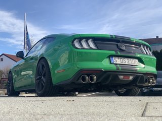Edelstahl Endrohre 4 x 114 mm für Mustang FL 2018