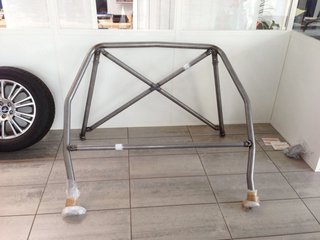 NPRS2BÜ Focus RS MK2 Überrollbügel mit H-Strebe und TÜV-Eintragung
