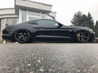 NPMAIR Ford Mustang Airride
