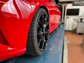 NPF4D1 Ford Focus ST MK4 - Distanzscheibenkit inkl. Schaftmuttern