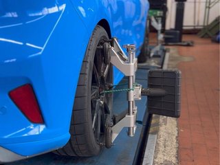 NPF4DI2 Ford Focus ST MK4 - Distanzscheibenkit mit Anschraubbefestigung