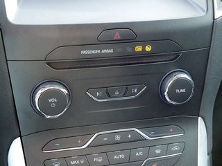 Ford S-Max 2.5 Hybrid Titanium PDC KAMERA NAVI LED - bilder 2