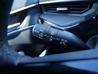 MG 3 Hybrid+ Luxury SHZ KAMERA NAVI ACC LED 360° - foto 2