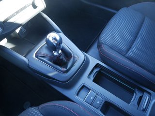 Ford Focus Turnier 1.0 EcoBoost Hybrid ST-Line LED - foto 2