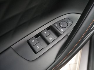 MG HS PHEV Luxury KLIMA PDC SHZ KAMERA NAVI ACC LED - foto 6