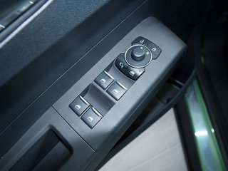 Ford Tourneo Courier 1.0 EcoBoost Active PDC NAVI ACC - bilder 6