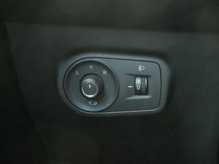 MG ZS 1.5 Hybrid+ Luxury KLIMA PDC KAMERA LED - foto 4