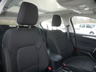 Ford Focus 1.0 MHEV Titanium X SHZ PANORAMADACH - bilder 5