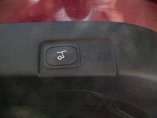 Ford Puma 1.0 MHEV Vivid Ruby Edition SHZ ACC B&O LED - foto 8