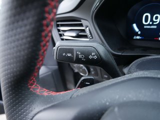 Ford Focus Turnier 2.3 ST X NAVI AHK ACC HUD B&O LED - bilder 4