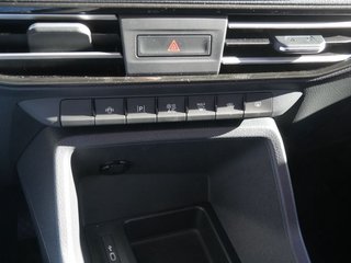 Ford Tourneo Connect 1.5 EcoBoost Titanium AHK LED - foto 1