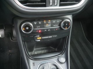 Ford Puma 1.0 EcoBoost Titanium Design SHZ KAMERA LED - bilder 10