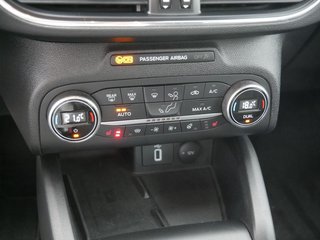Ford Focus Active Turnier 1.0 EcoBoost NAVI ACC LED - foto 1