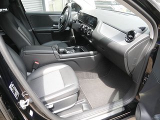 Mercedes-Benz GLA 200 KLIMA PDC SHZ RÜCKFAHRKAMERA NAVI - foto 2