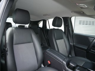 Mercedes-Benz GLA 200 KLIMA PDC SHZ RÜCKFAHRKAMERA NAVI - foto 6