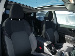 Nissan Qashqai 1.3 DIG-T Zama PDC SHZ KAMERA NAVI PANO - foto 5