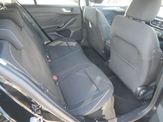 Ford Focus Turnier 1.0 EcoBoost Titanium X KEYLESS - bilder 4