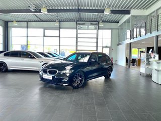 BMW 320 Year-old for sale