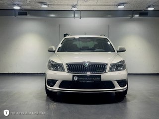 Skoda Octavia Combi RS 2.0 TDI *Xenon*Aut.*Navi*Leder* - foto 23