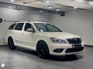 Skoda Octavia Combi RS 2.0 TDI *Xenon*Aut.*Navi*Leder* - foto 4
