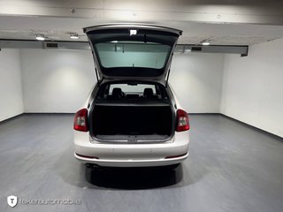 Skoda Octavia Combi RS 2.0 TDI *Xenon*Aut.*Navi*Leder* - foto 22