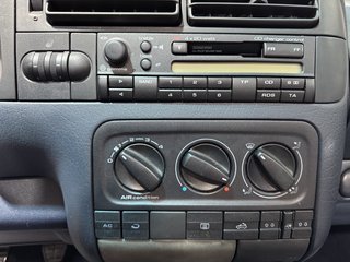 Volkswagen Golf III Cabriolet Classic Edition *Leder*Klima*SHZ* - bilder 11