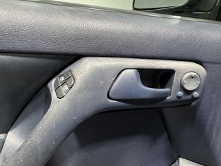 Volkswagen Golf III Cabriolet Classic Edition *Leder*Klima*SHZ* - bilder 14