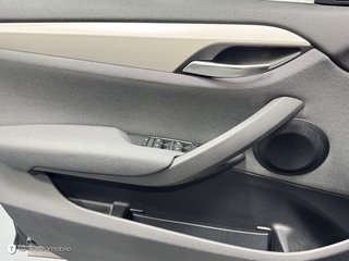 BMW X1 xDrive 20 i *Bi-Xenon*Pano*1.Hand* - bilder 17