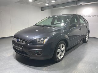 Ford Focus Titanium - photo 1