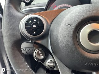 smart fortwo coupe EQ Pano Navi Kamera - photo 20
