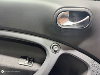 smart fortwo coupe EQ Pano Navi Kamera - photo 18