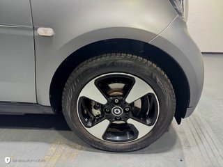 smart fortwo coupe EQ Pano Navi Kamera - photo 28