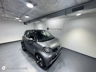 smart fortwo coupe EQ Pano Navi Kamera - photo 26