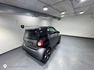 smart fortwo coupe EQ Pano Navi Kamera - photo 25