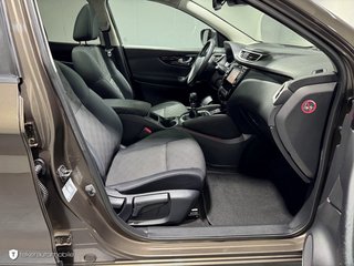 Nissan Qashqai 1.2 *360°*Navi*Pano* - foto 10