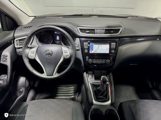 Nissan Qashqai 1.2 *360°*Navi*Pano* - foto 11