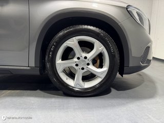 Mercedes-Benz GLA 180 Urban *LED*Navi*AHK* - bilder 28