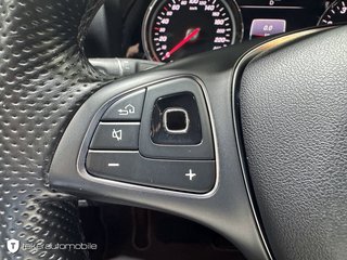 Mercedes-Benz E 200 AMG Line *LED*Navi*Aut.*Ambiente* - bilder 18