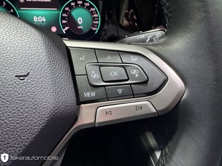 Volkswagen Golf VIII 1.5 TSI Life Navigation LED CarPlay Ambiente - bilder 20