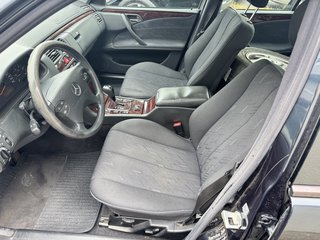 Mercedes-Benz E 220 CDI *1.Hand*Automatik*Navi* - bilder 6