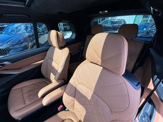 2026 BMW X7 xDrive40i - photo 10