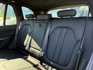 2026 BMW X5 M60i - photo 8