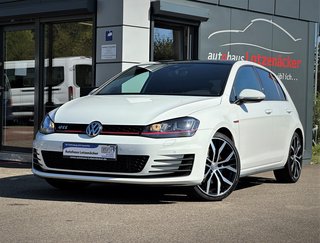 Volkswagen Golf VII GTI BMT 1.HD| Navi | Pano |SH Gebrauchtwagen Kaufen | EZ 08/2016 | Preis 18.990 €